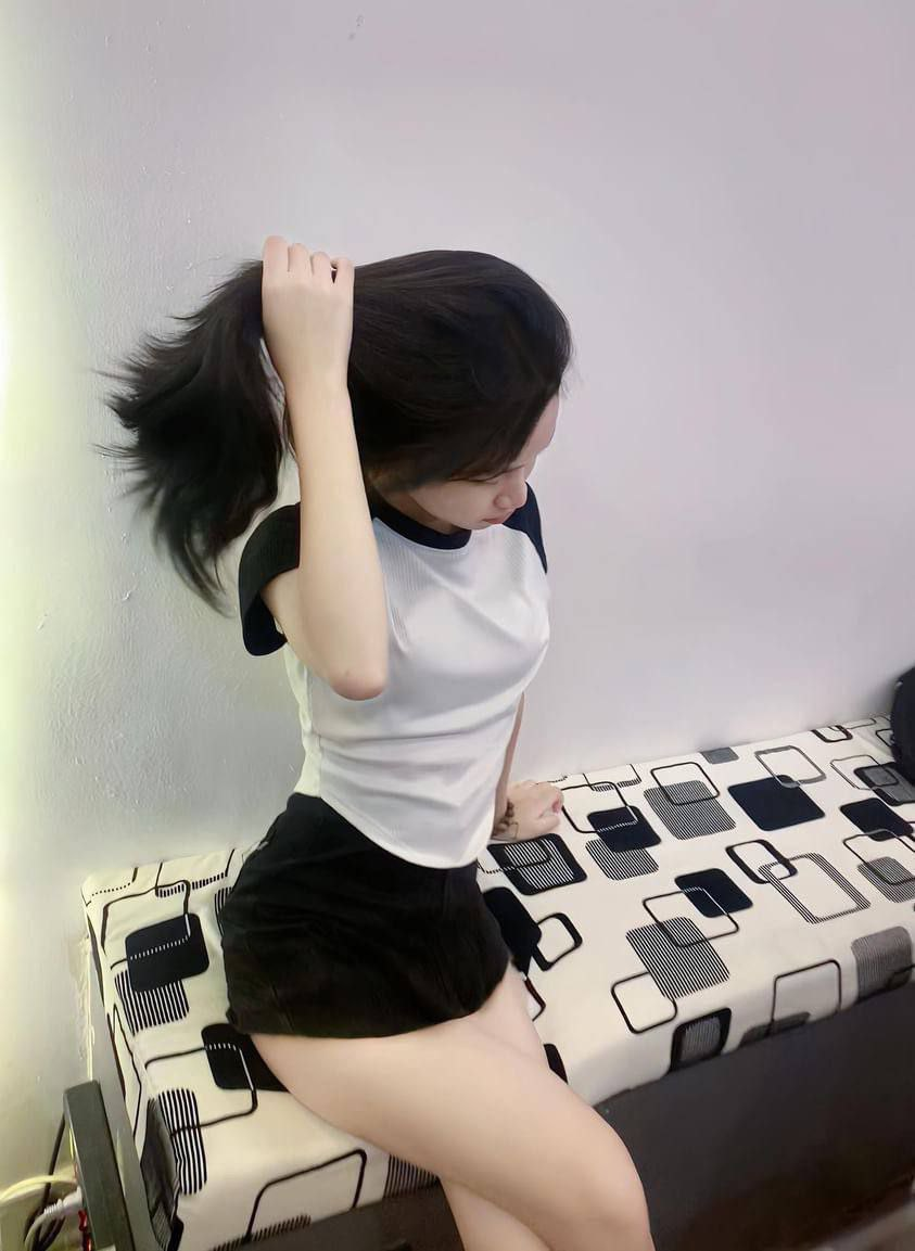 ên cho ae 1 album honey chat  toàn mấy bé xinh như thiên thần lòn còn chưa mọc hết lông