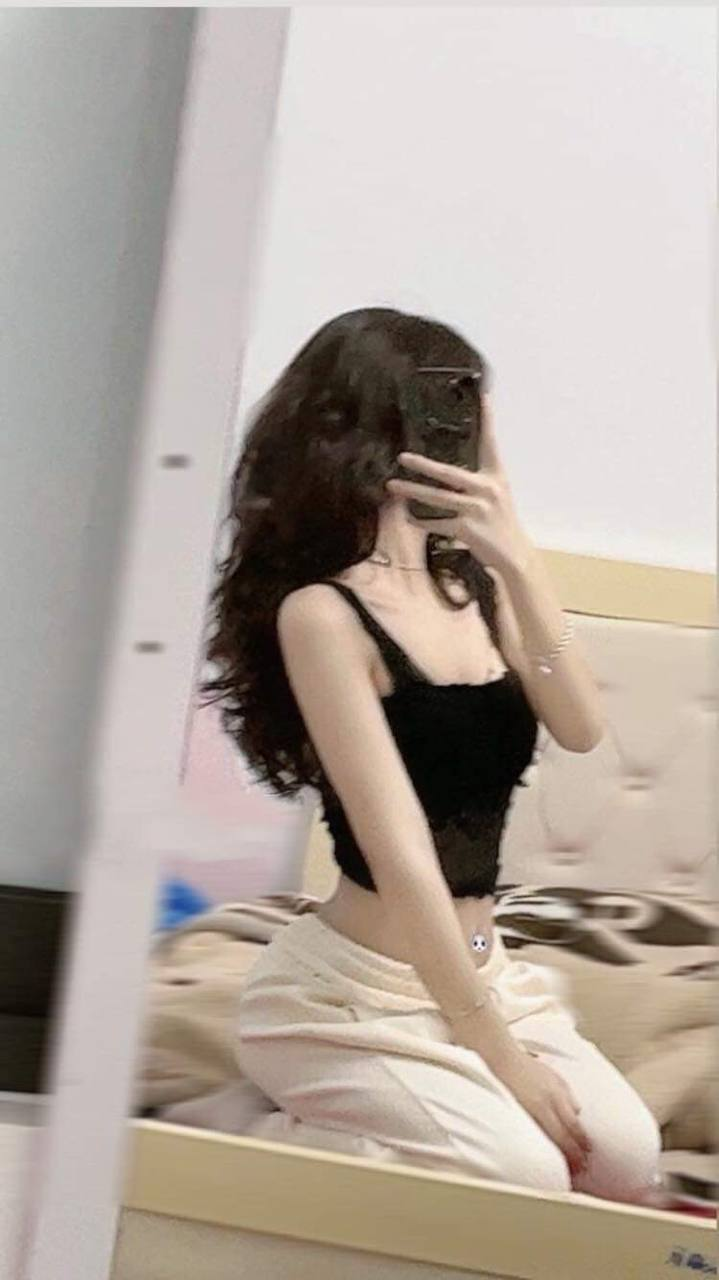 Kim hoài cùng body cực gắttt , full 2clip thẩm của em nó mời ae check hàng này