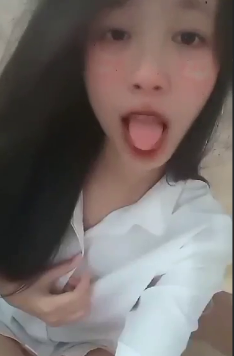 Siêu phẩm tối nay bé hs hư show hàng lol múp cực đã