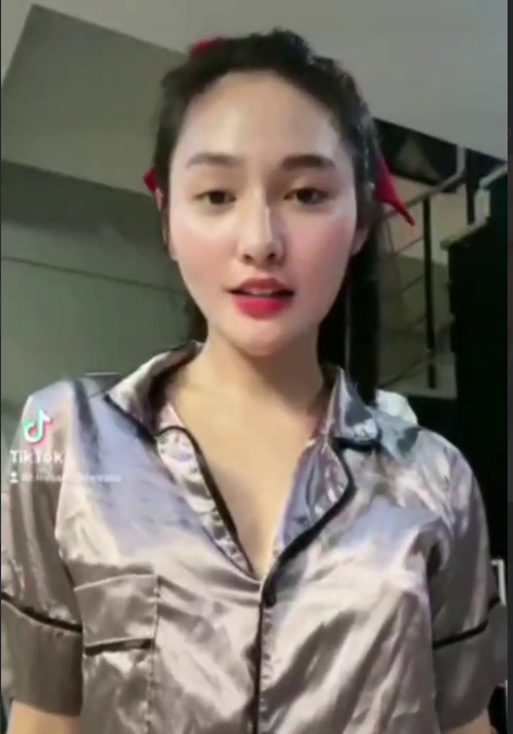 Xinh gái thì cũng n,,ứng lồ,n thui anh em đi đ!t cái đã