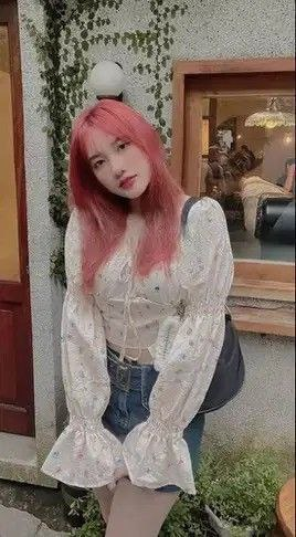 "Thu huyền" Em đã quá làm anh bắn lên tường.