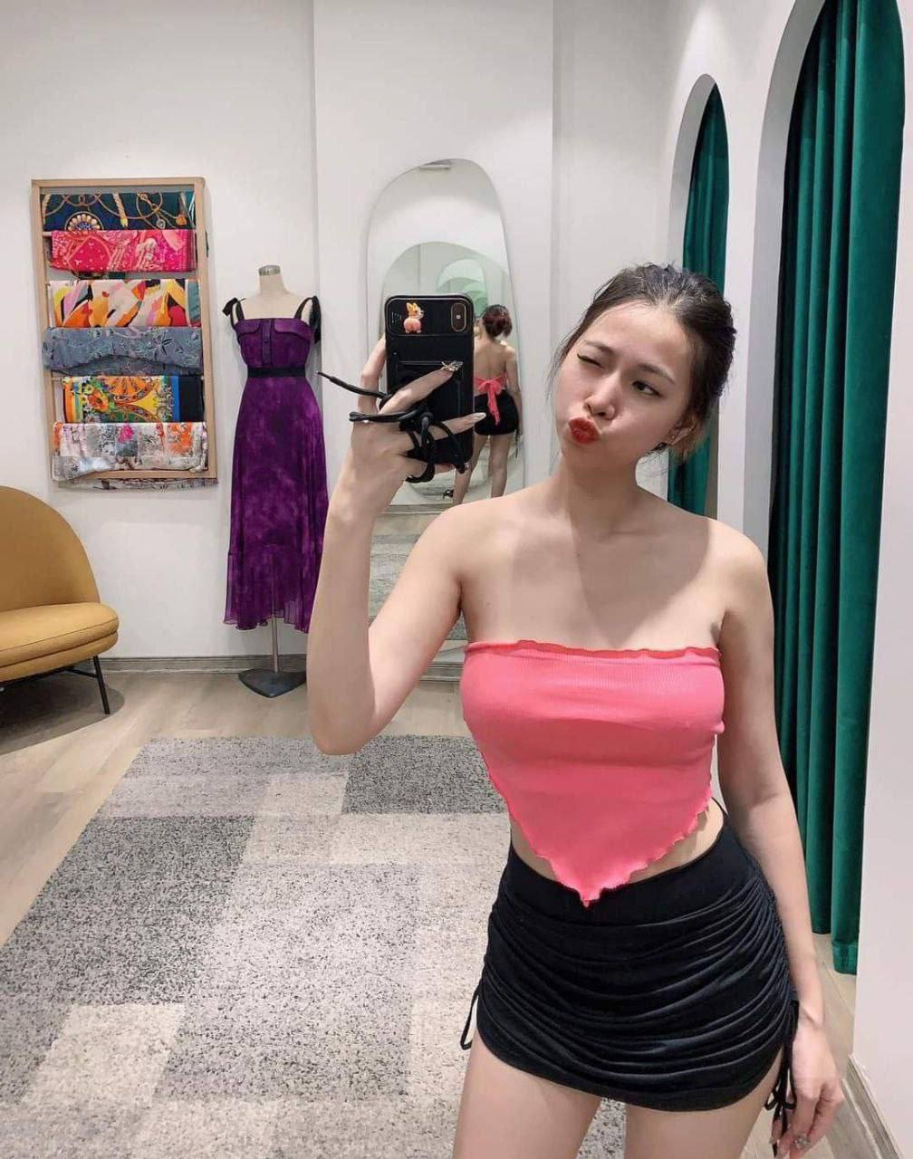 chiếc ghệ dâm và sở thích cosplay 