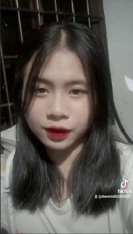 e Diễm Trinh gái tơ còn ngây thơ lắm nè