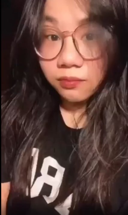 Em chubby lên cơn nứng móc bím ướt nhẹp phê thật sự