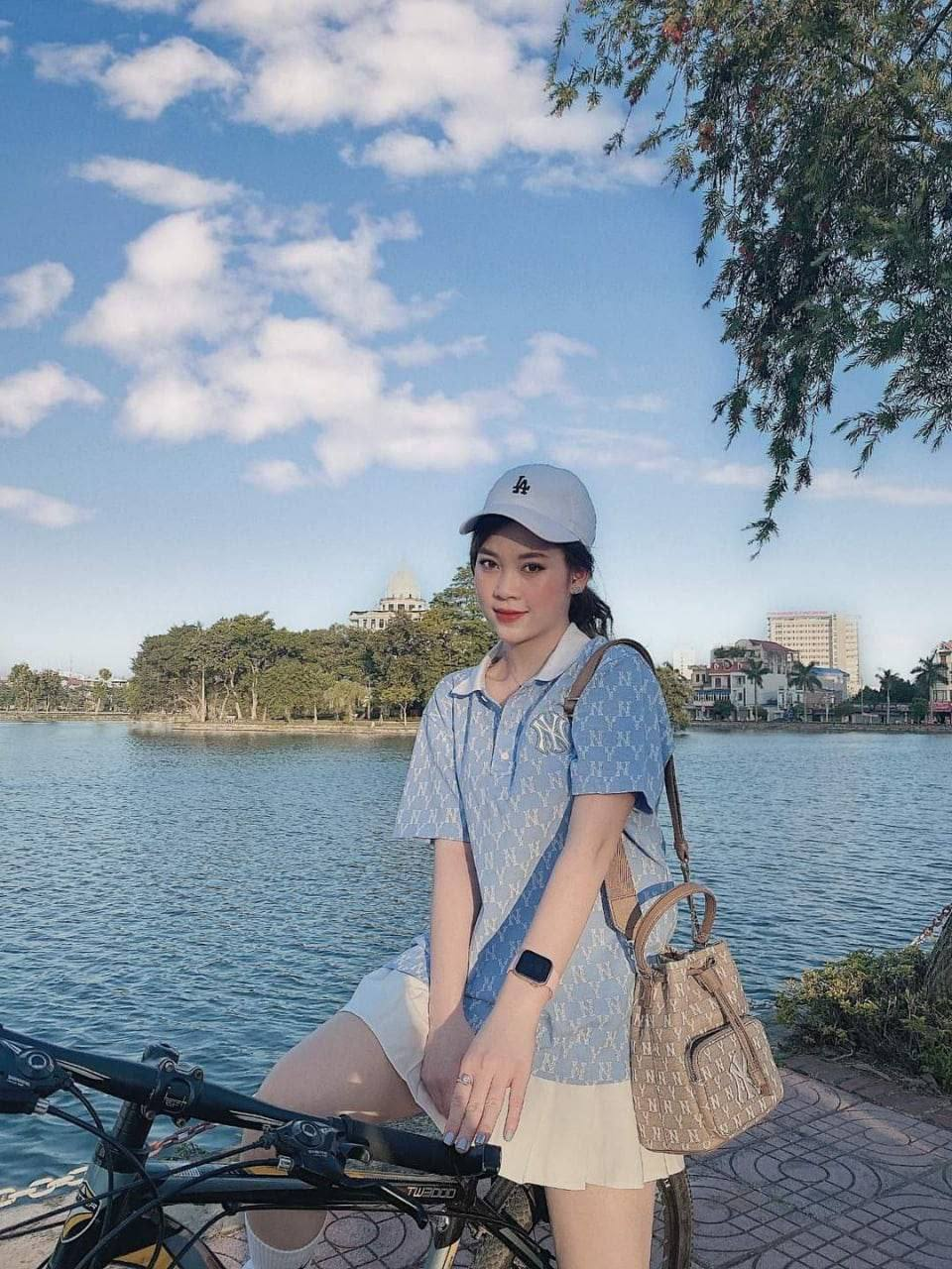 Trương Thanh Mỹ e sinh viên cao đẳng du lịch phải cho thầy giáo djt để qua môn =))