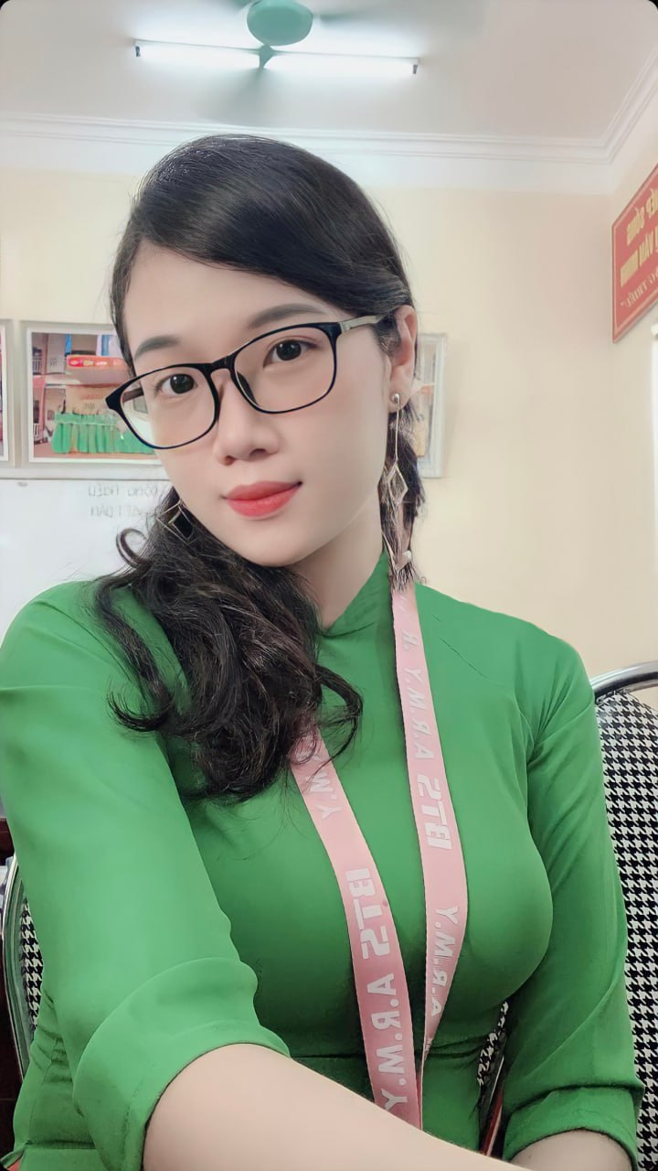 Húp cô giáo dạy con trai 