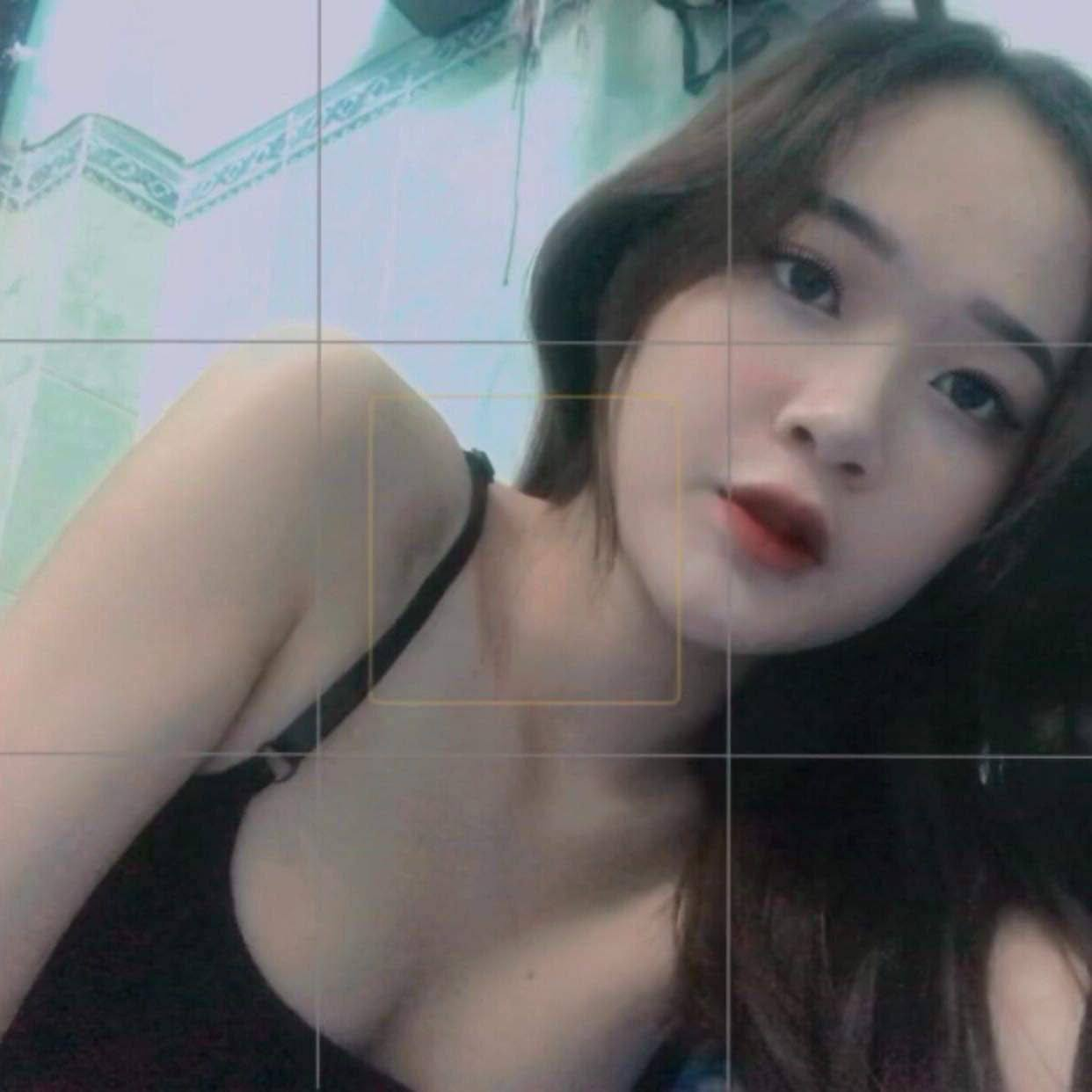 Gẹ xinh dâ,m đưa lòn cho đụ ko đụ thì hơi phí
