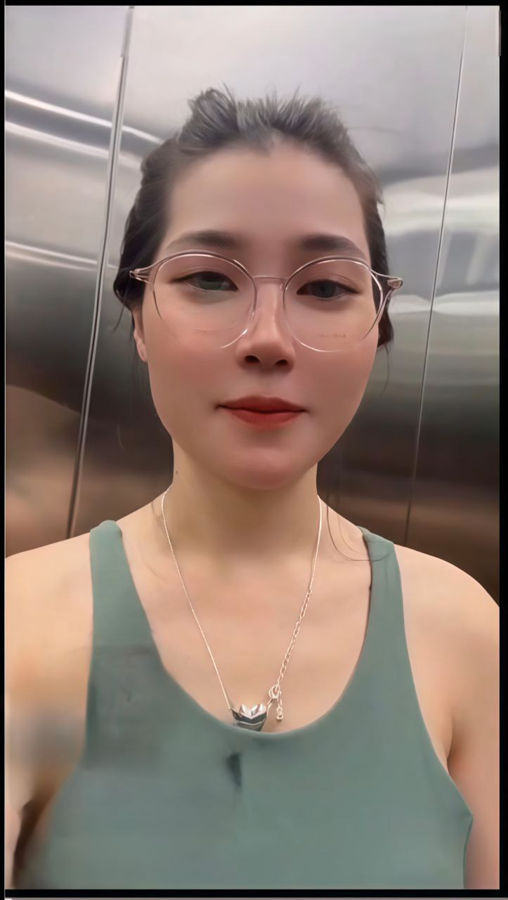 Full clip em lananh96 đi tập gym về gặp thì vô tình gặp member fan cứng
