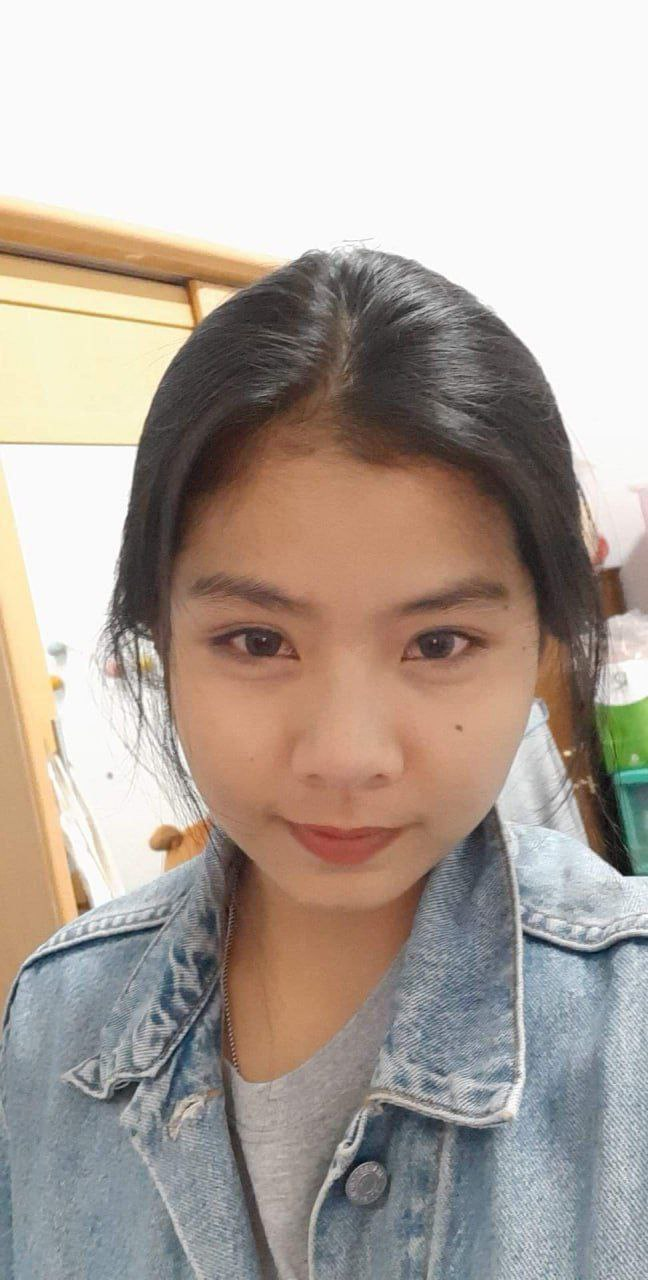 trên lớp thì làm bạn bè về nhà thì làm bạn tềnh 