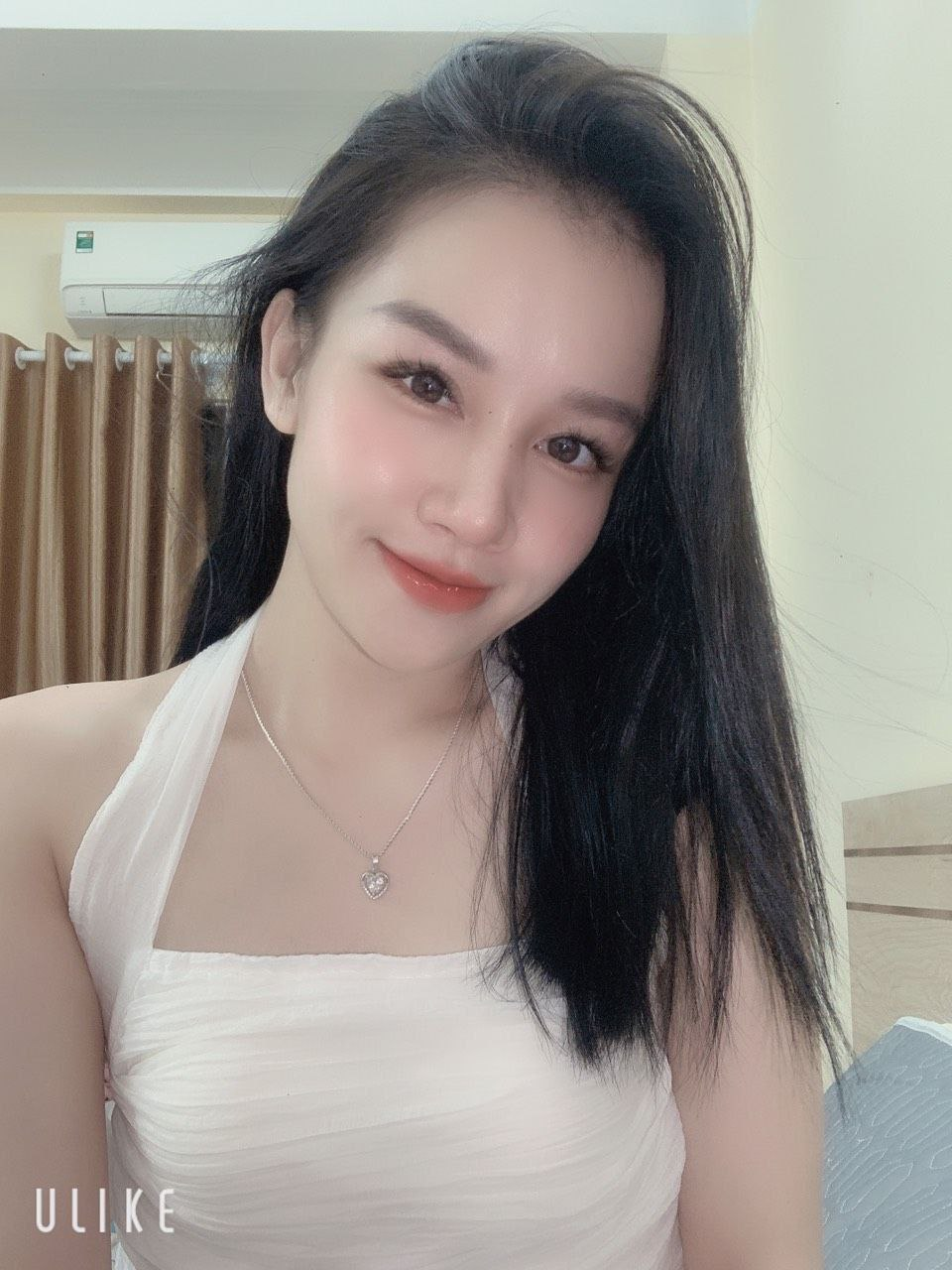 Tuệ Mẫn bay lắc xã đồ địt cùng bạn thân