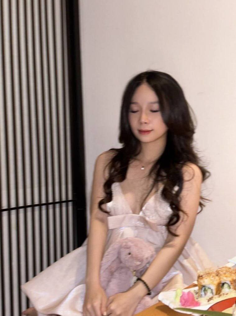 Cô giáo tiểu học Hồng Thắm nhẹ nhàng ngày cuối tuần cùng phụ huynh học sinh, cô giáo có khác dâm rên nge có khác