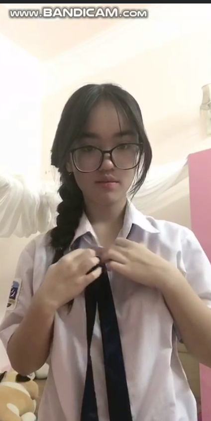 HOÀNG Linh Anh 2k8 4 video 30p chắc đủ cho ae nhỉ
