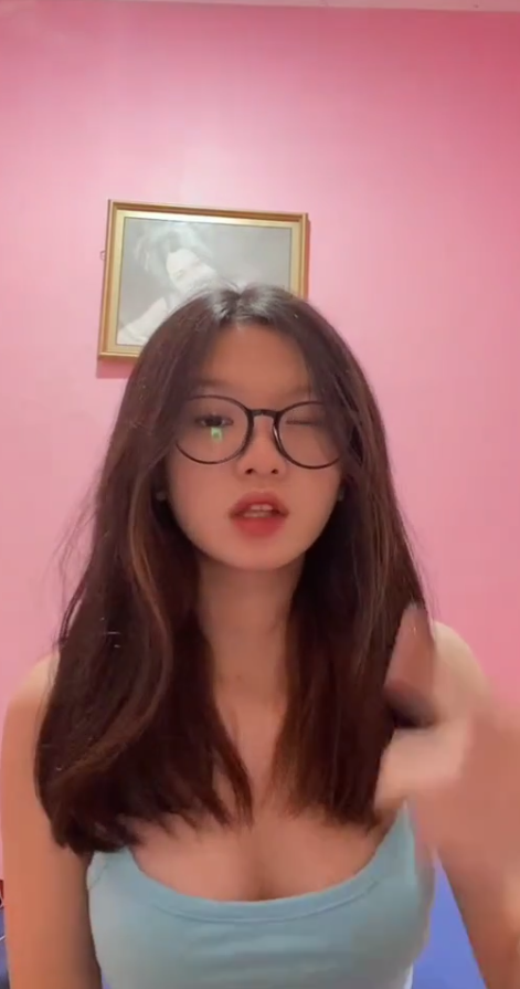 Siêu phẩm tối nay em ghệ áo xanh xinh ngoan d,âm của ae đây 