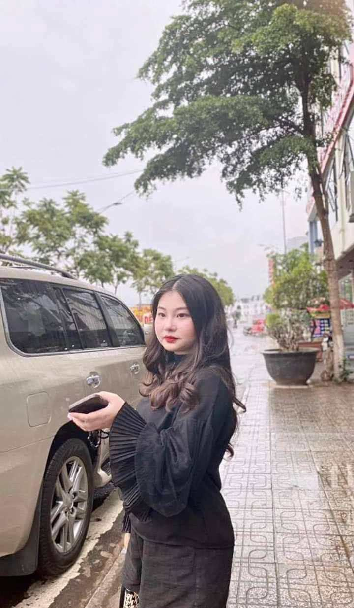 Thảo Linh 2k5 mới quen vài ngày đã cho địt