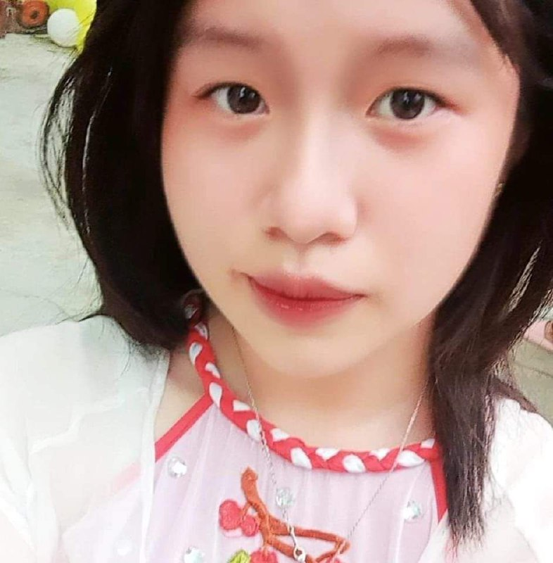 Phạm Thư, e học sinh với chiếc bướm lúc nào cũng ướt nhẹp nước dăm  mấy a phải khoẻ lắm mới thoả mãn được e nó