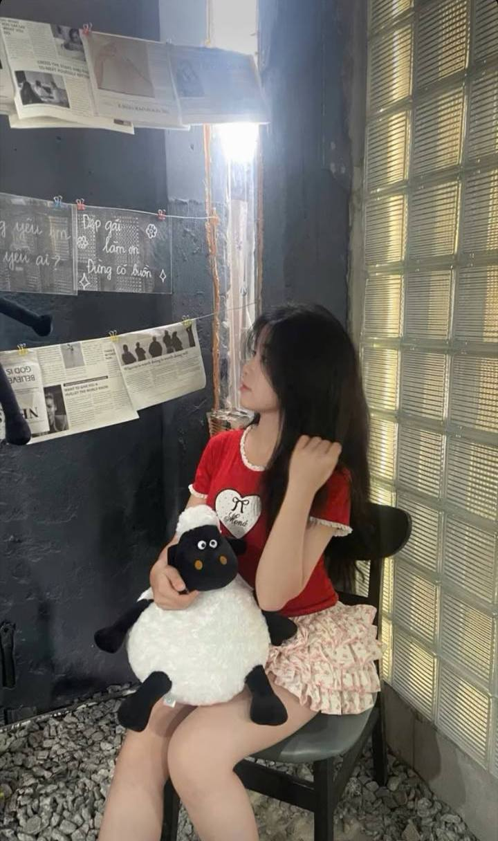 em rau mỹ hảo xinh gái mông đẹp doggz thì nhấc người