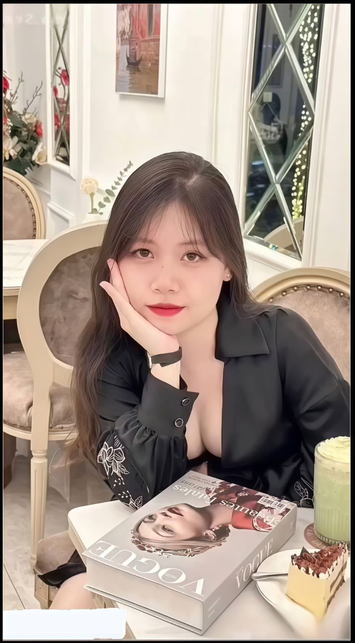 Thuỷ Tiên 2k5 sinh viên SG chia tay là có . Mặt xinh muốn bantumlum