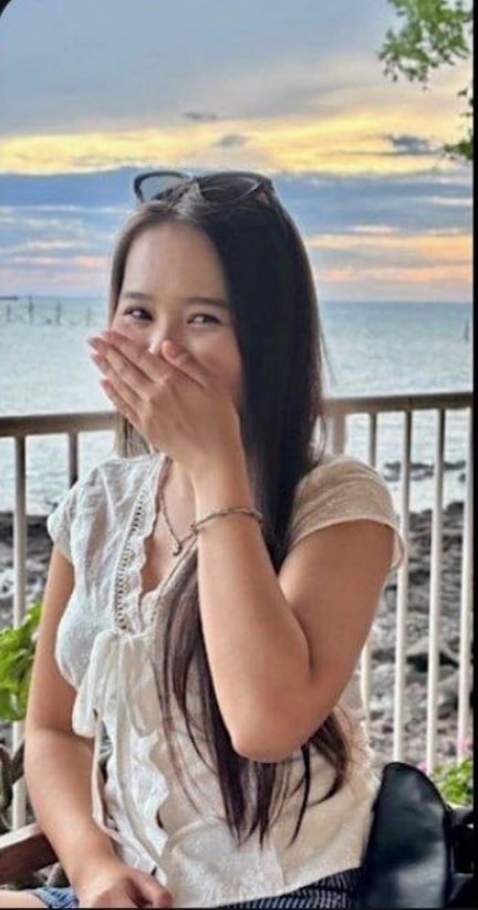 Kiều Bảo Trân 2k4 nhân viên bảo hiểm bị sếp nghịch bằng sết  toy như đồ chơi tình dục trong chuyến du lịch 