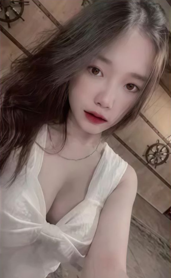 Thùy Linh 2O7 ngây ngô nghe lời được em nó bú cu bằng cái mồm ấm nóng rồi chịck không bao sướng vl