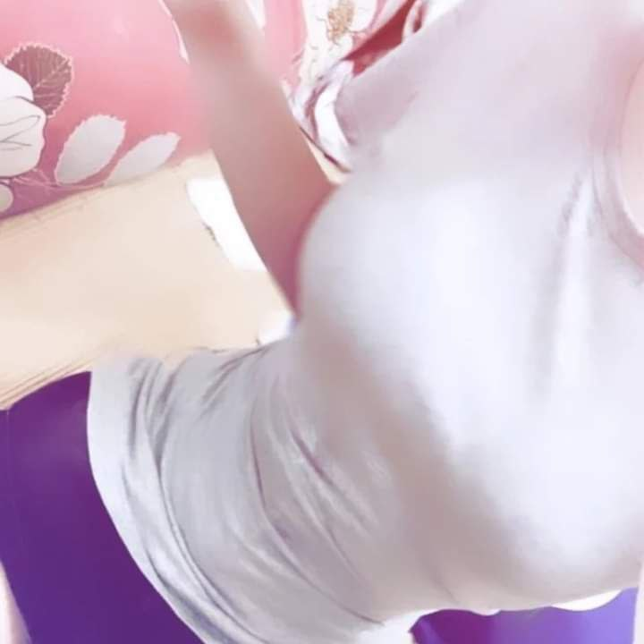 đằng sau lớp áo ấy 