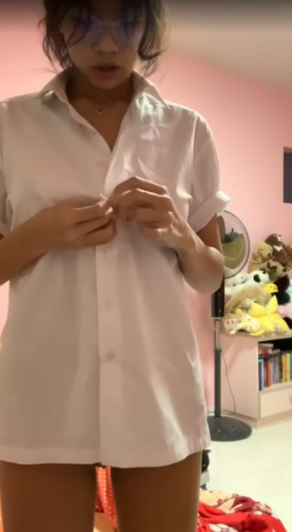 Có bà chị tín quá